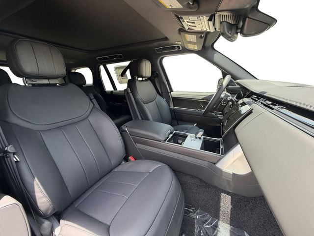 New 2026 Carpathian Grey Land Rover SE image 16