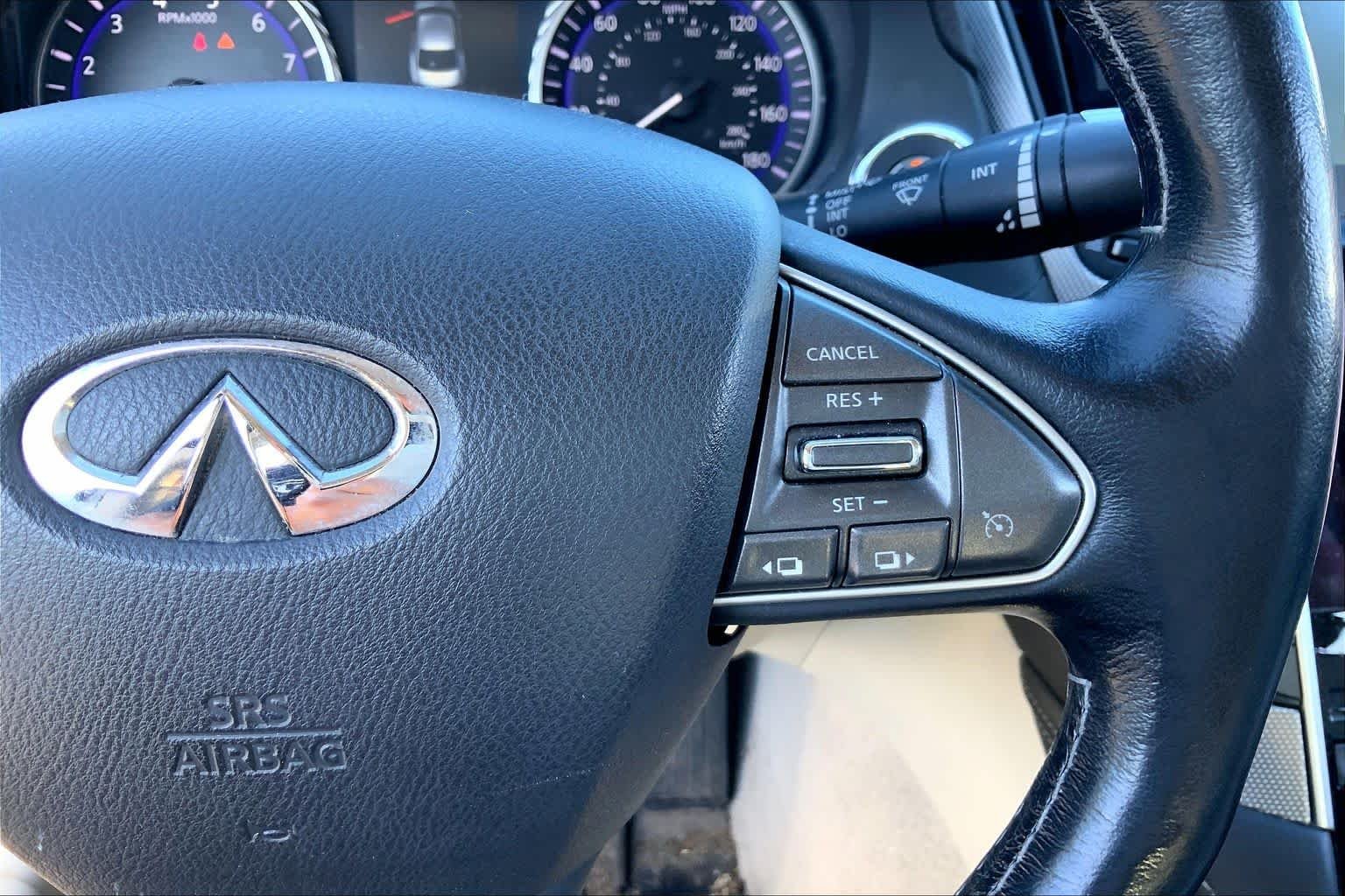 Used 2014 Graphite Shadow INFINITI Premium image 25
