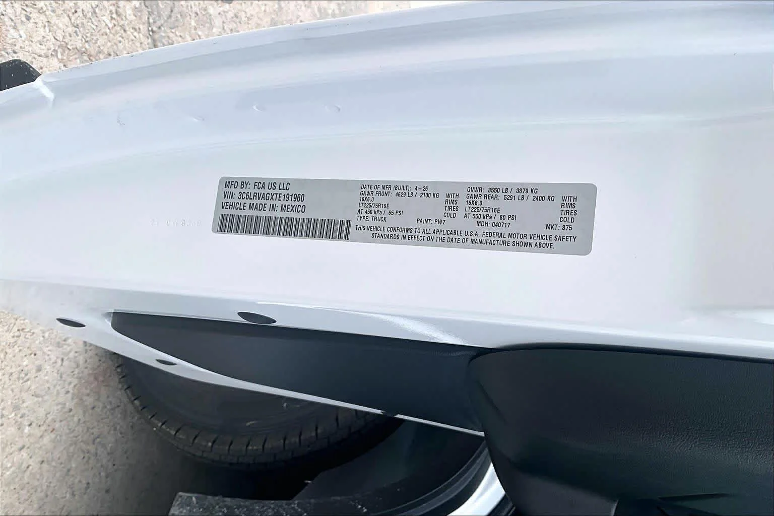 New 2026 Bright White Clearcoat RAM Tradesman image 21