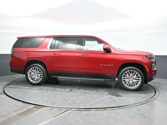 2026 Chevrolet Suburban High Country - Photo 8