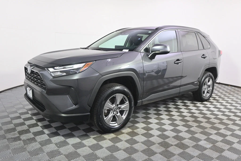 Used 2024 Toyota RAV4 XLE with VIN 2T3RWRFV4RW201275 for sale in Minneapolis, Minnesota
