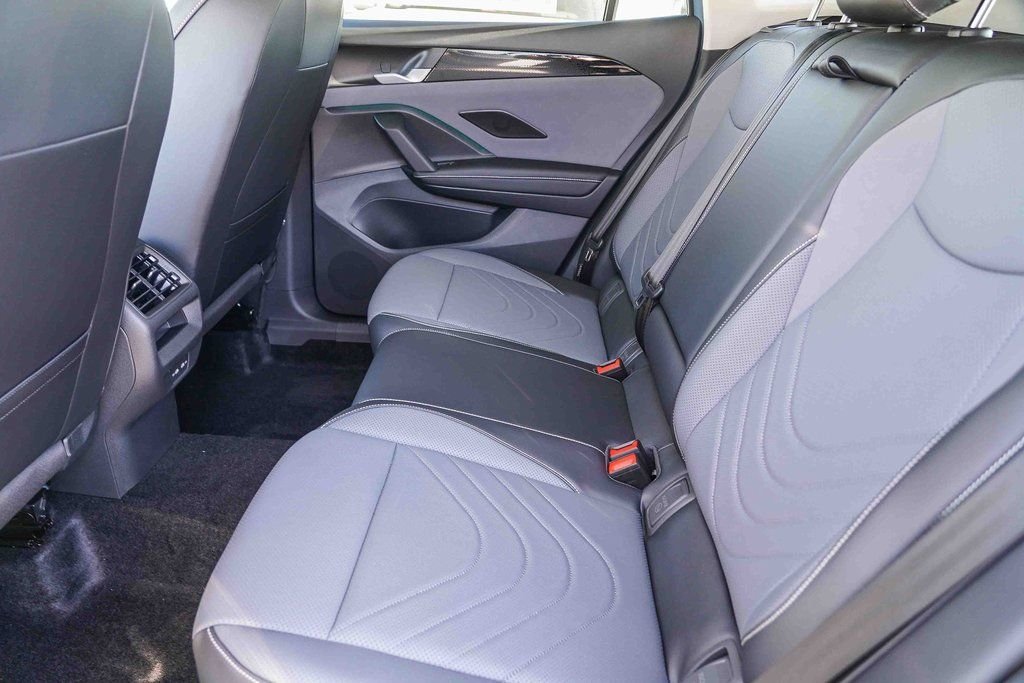 2026 Volkswagen Tiguan SE - Photo 19