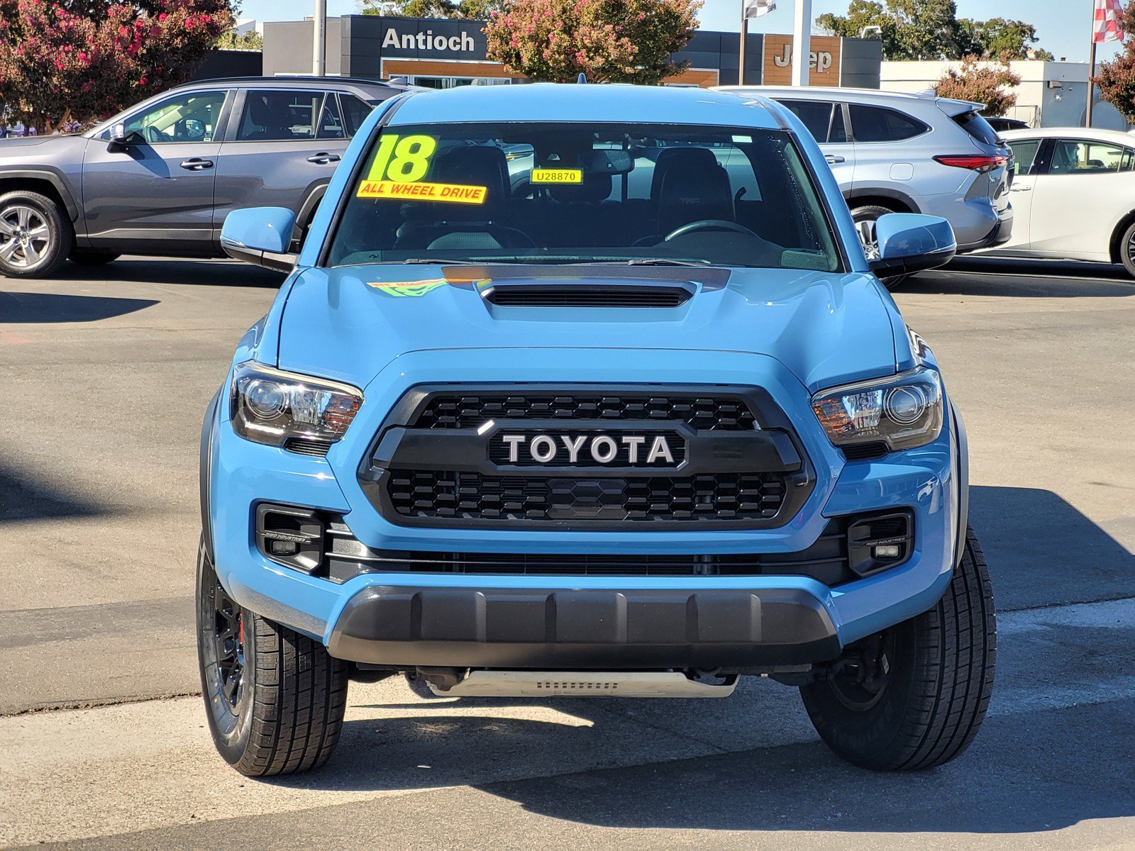 Used 2018  Toyota  image 2