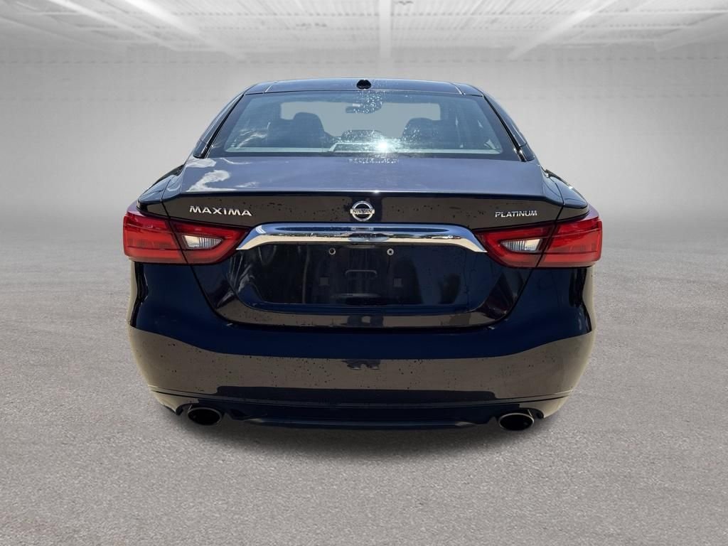 Used 2016 Bordeaux Nissan Platinum image 4
