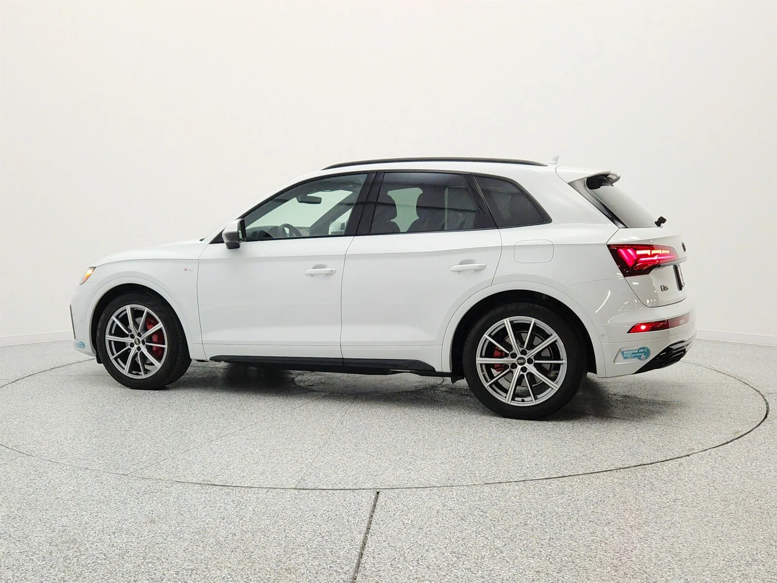 Used 2024 Glacier White Metallic Audi S line Prestige 55 TFSI e quattro image 8