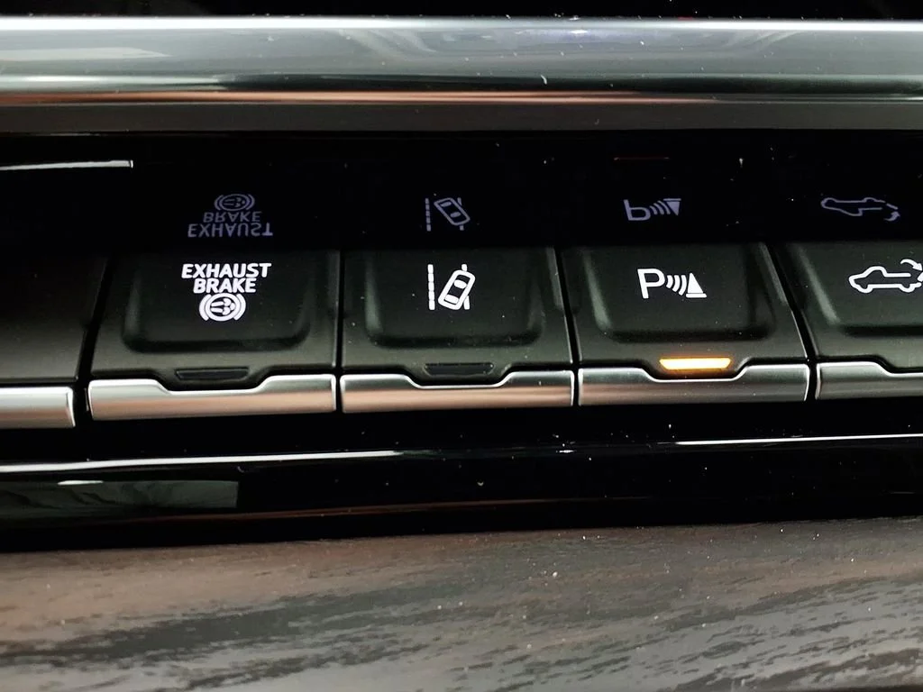 New 2026 Summit White GMC SLT image 21