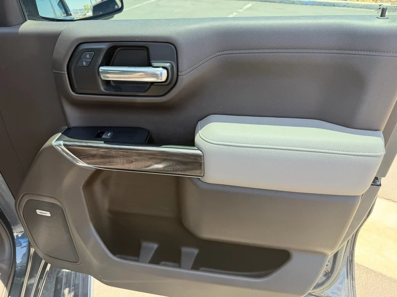 Used 2019 SHADOW GRAY METALLIC Chevrolet LTZ image 22
