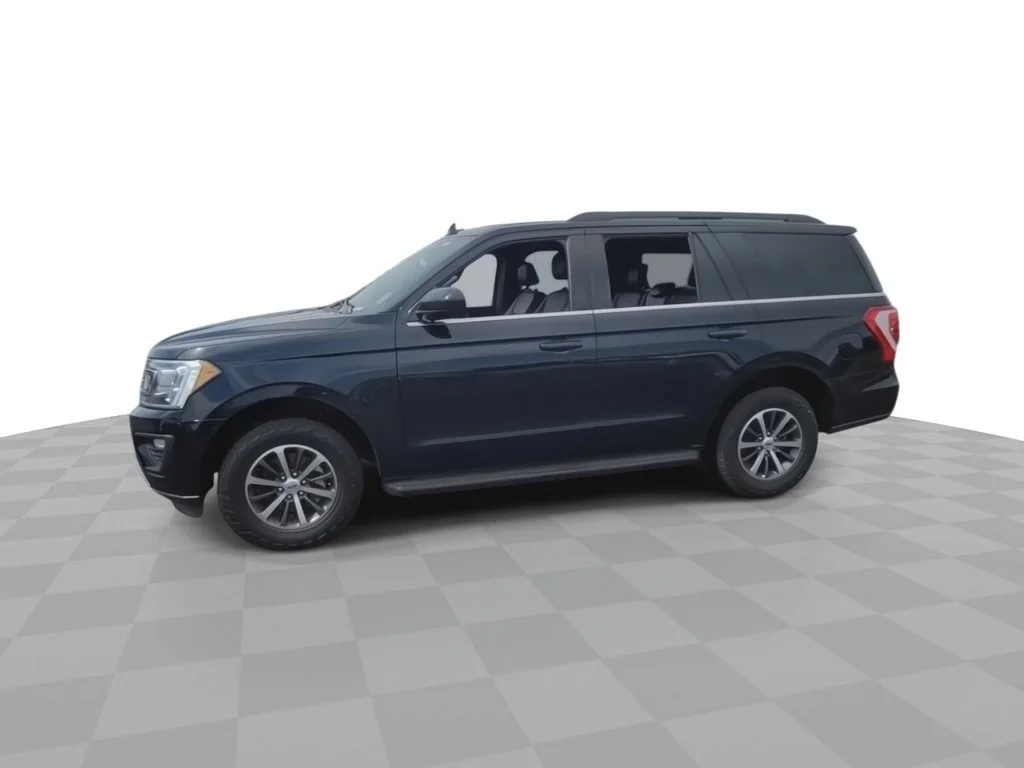 Used 2021 Blue Ford XLT image 4