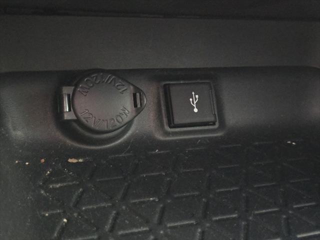 Certified Used 2020 MAGNETIC GRAY MET. Toyota  image 28