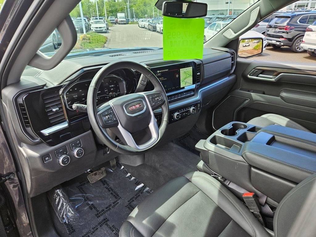 Certified Used 2025 Titanium Rush Metallic GMC SLT image 9