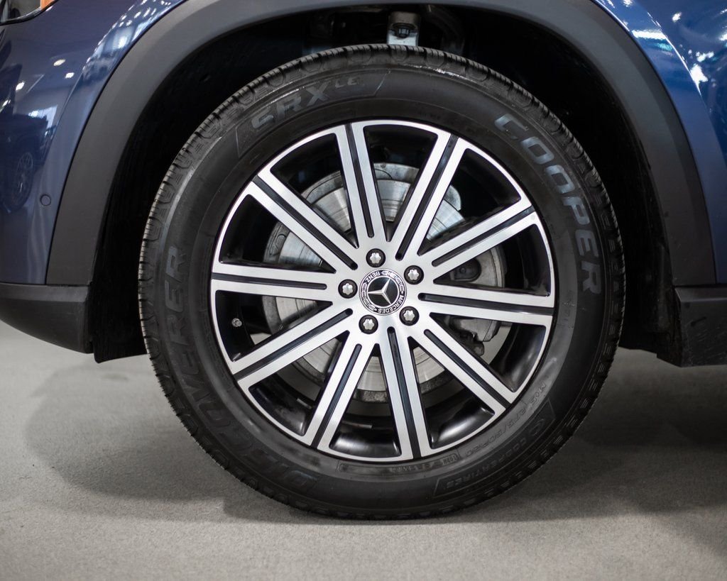 Used 2026 Blue Mercedes-Benz GLE 350 image 4