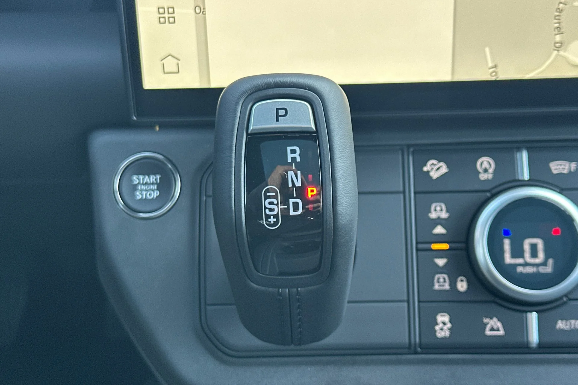 New 2026 BORASCO GREY Land Rover X-Dynamic SE image 24
