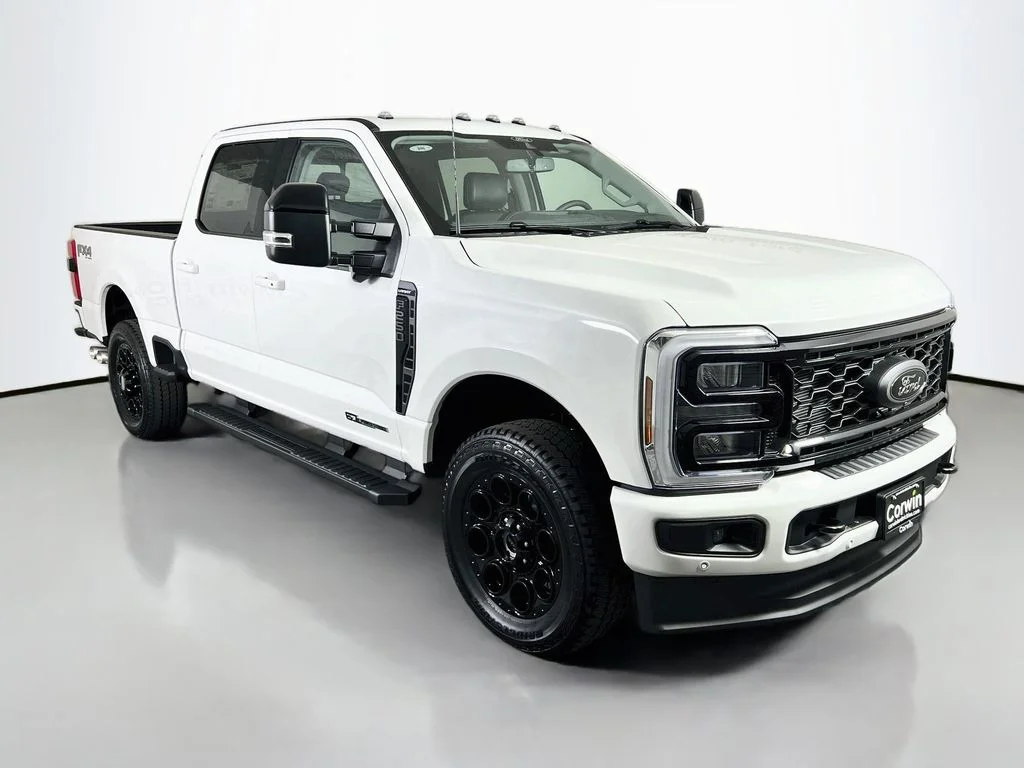 New 2026 Star White Metallic Tri-Coat Ford Lariat image 1