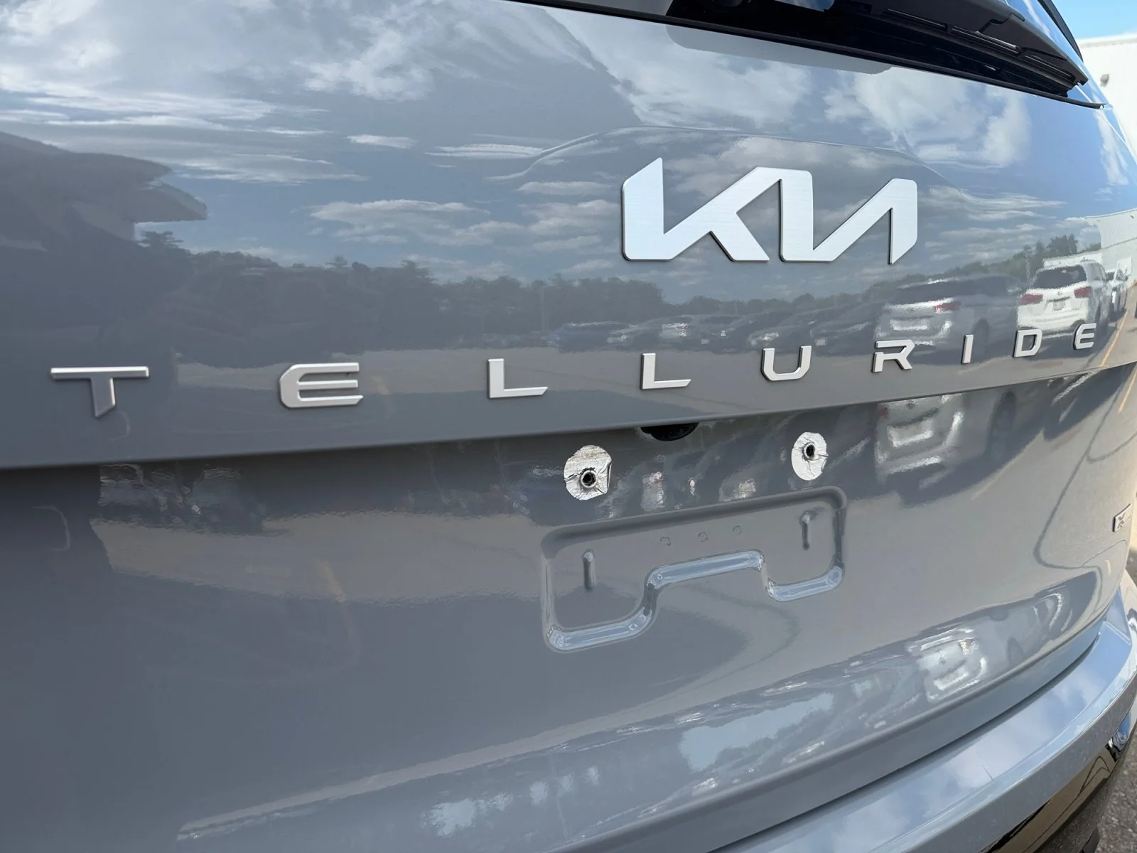 Used 2024 Wolf Gray Kia EX X-Line image 44
