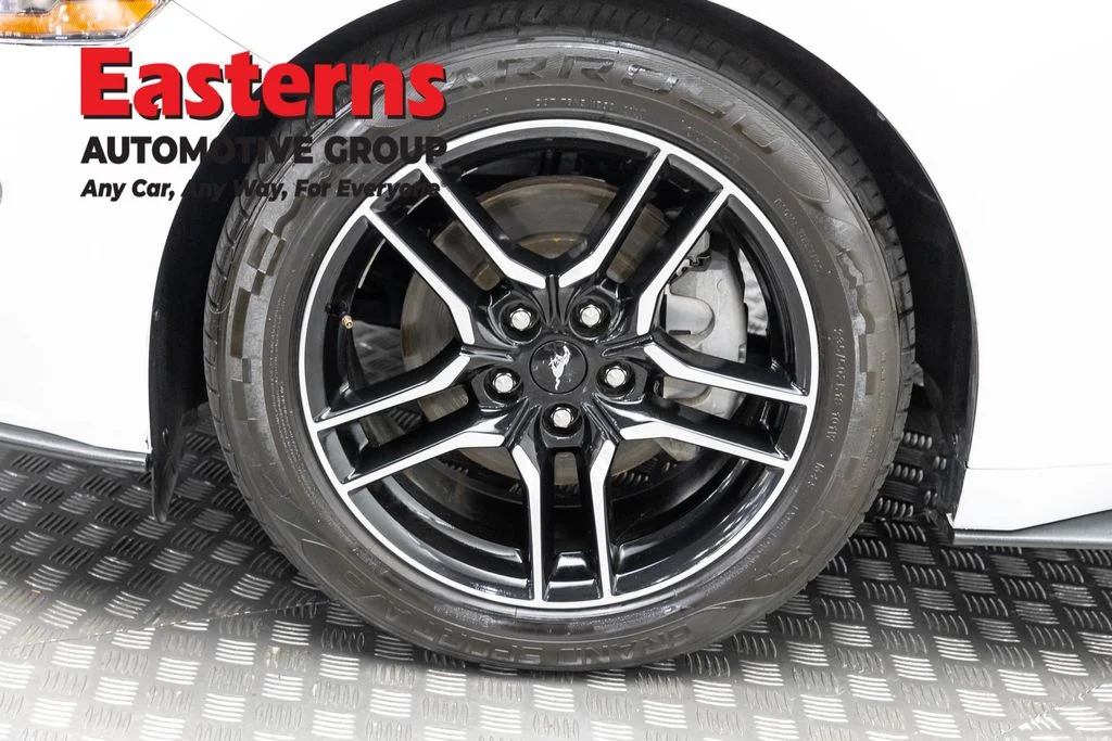 Used 2022 White Ford EcoBoost Premium image 29