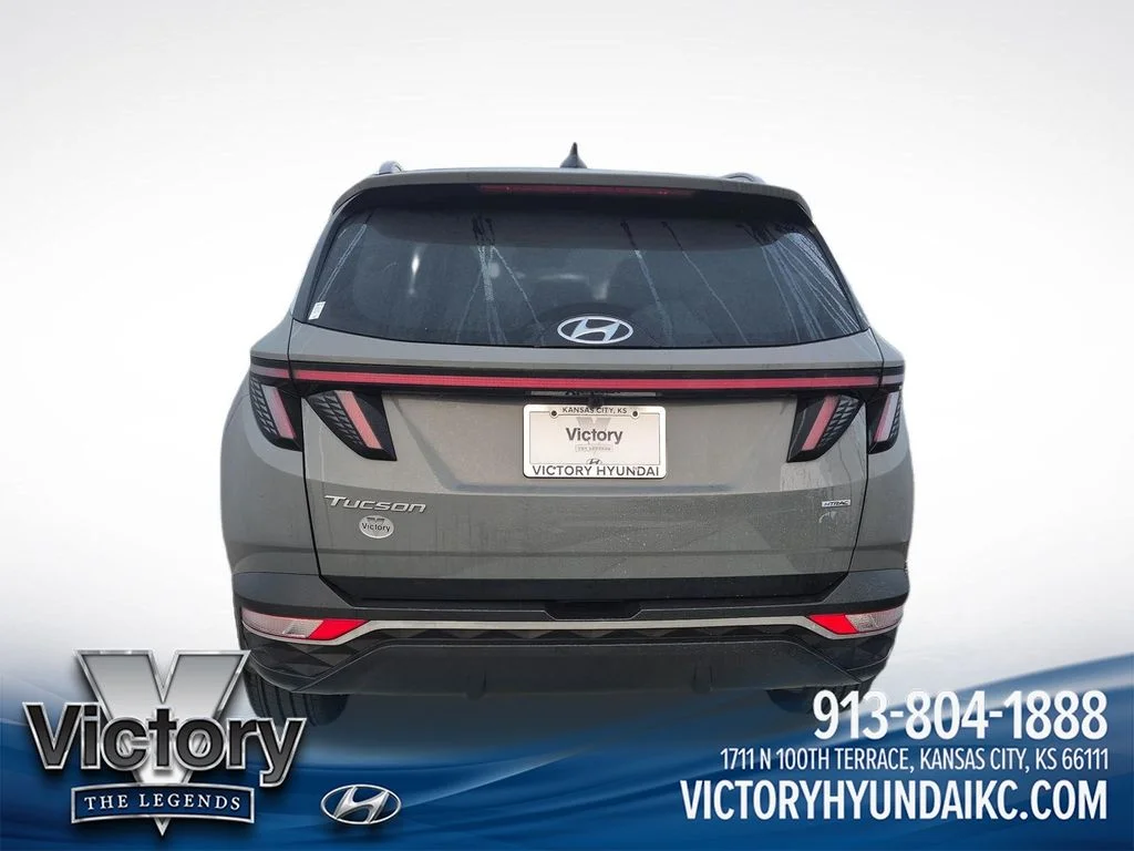 Used 2024 Gray Hyundai SEL image 4