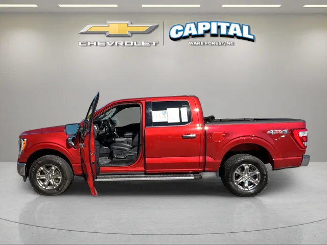 Used 2023 Red Ford Lariat image 11