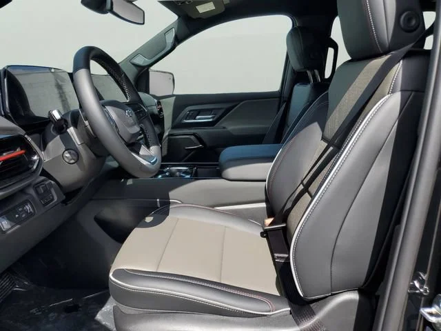 New 2026 Black Chevrolet Trail Boss - Extended Range image 20