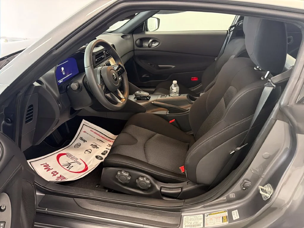 Used 2025 Gray Nissan Sport image 9