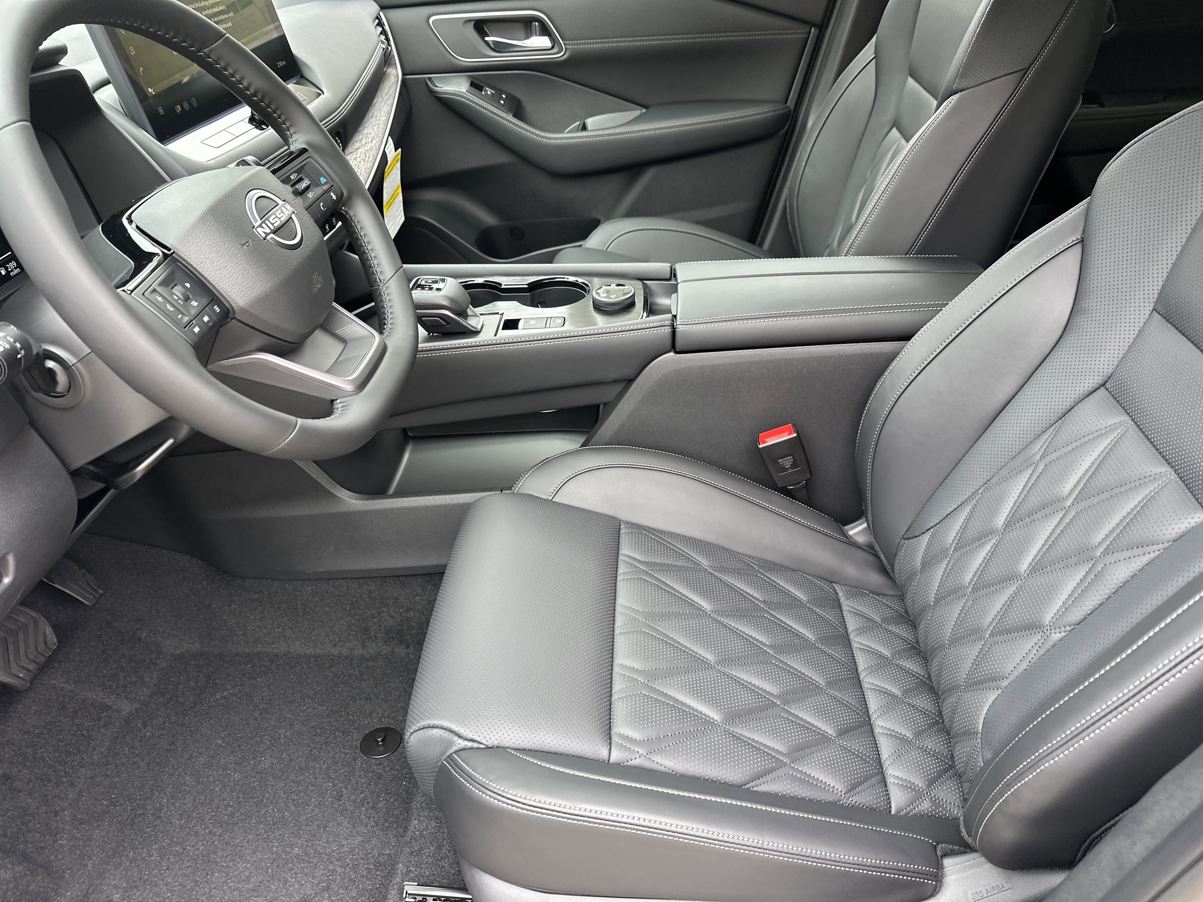 2026 Nissan Rogue Platinum - Photo 10