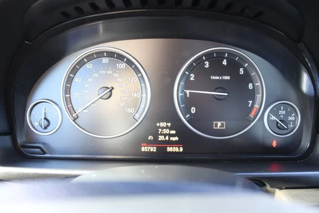 Used 2012 Silver BMW 528i xDrive image 24