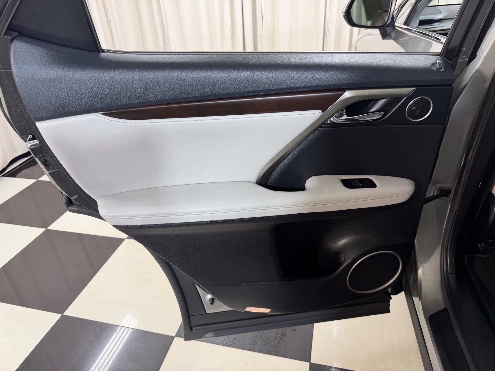 Used 2022 Silver Lexus 350 image 30