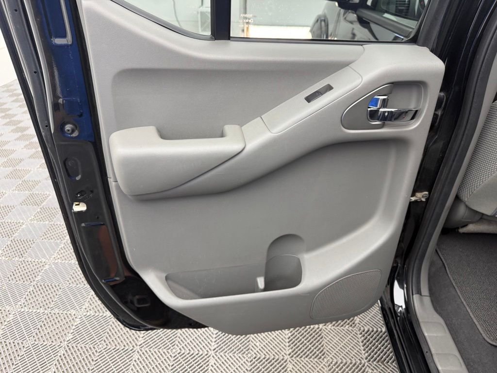 Used 2019 Magnetic Black Pearl Nissan SV image 28