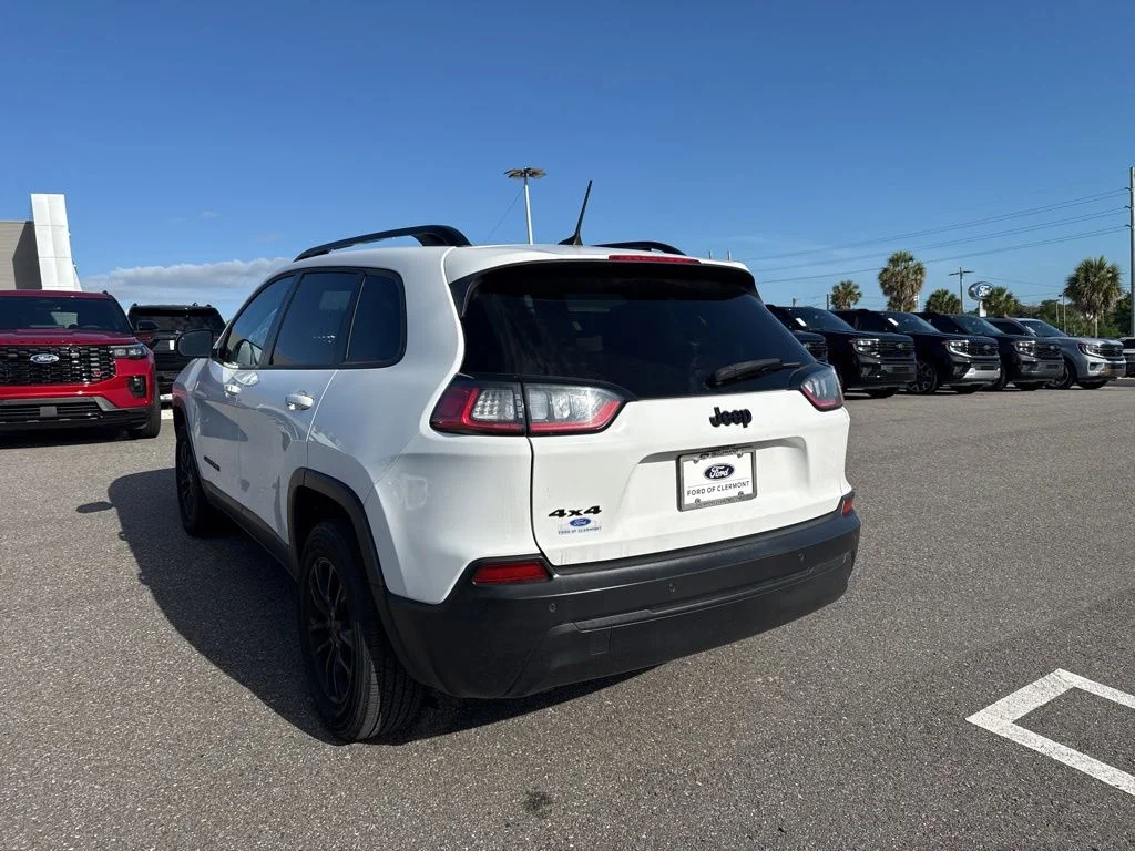 Used 2023 Bright White Clearcoat Jeep Altitude image 3