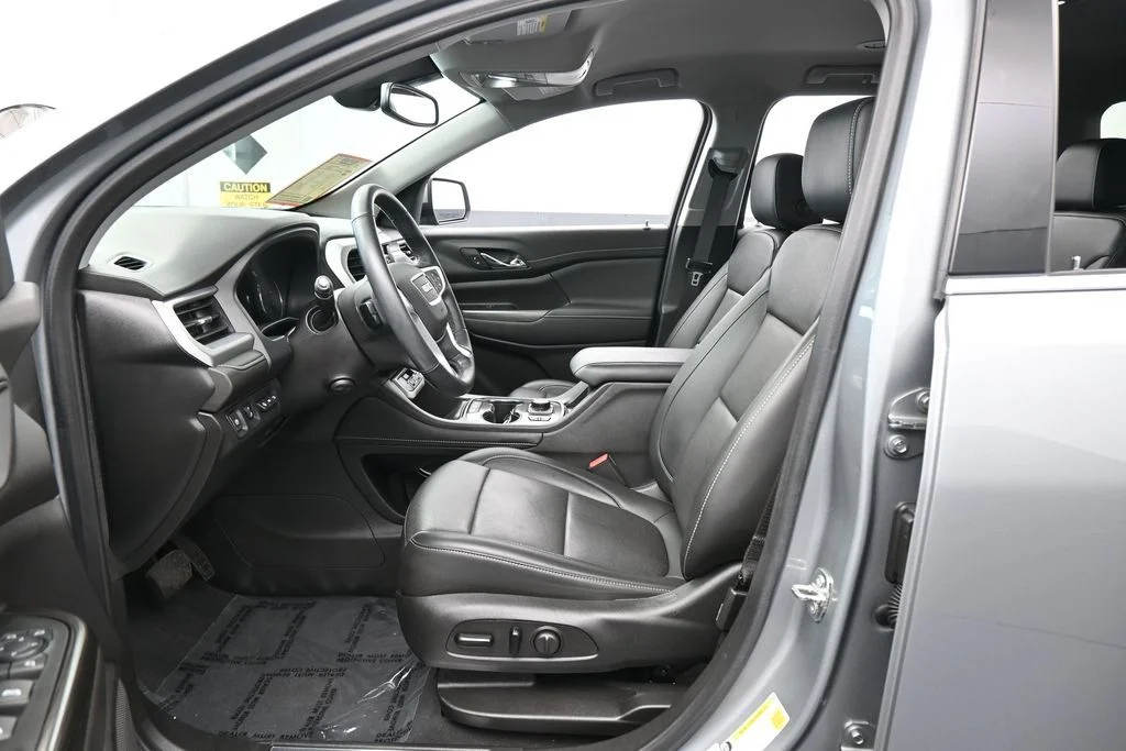 Used 2023 Sterling Metallic GMC SLT image 11