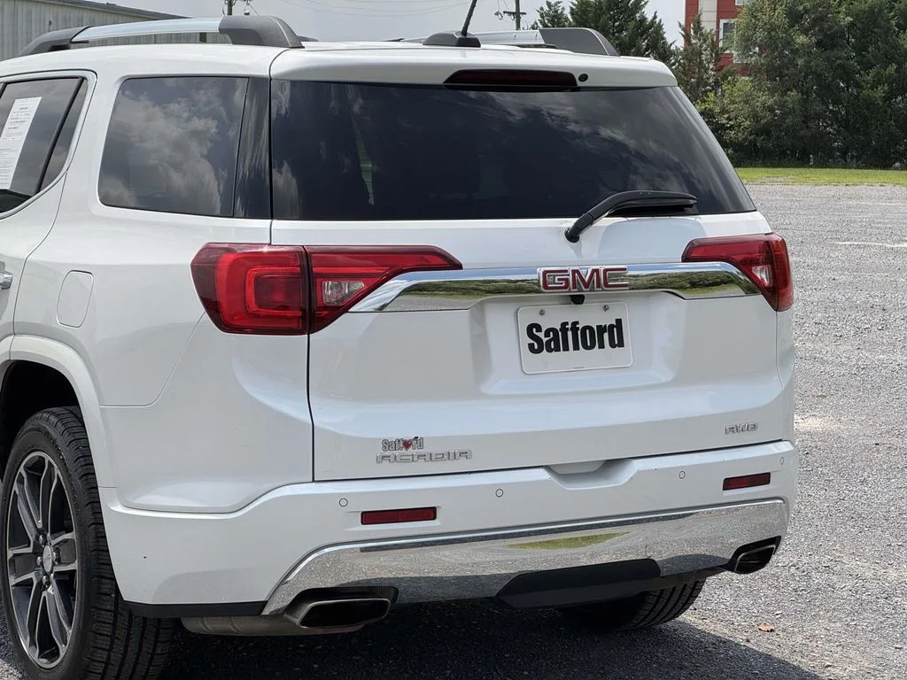 Used 2017 White GMC Denali image 11