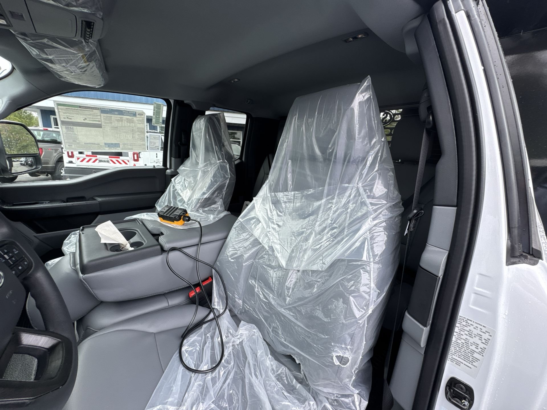 New 2026 Oxford White Ford F-350® XL image 7