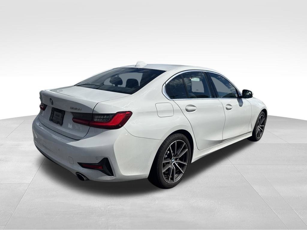 Used 2020 White BMW 330i xDrive image 3