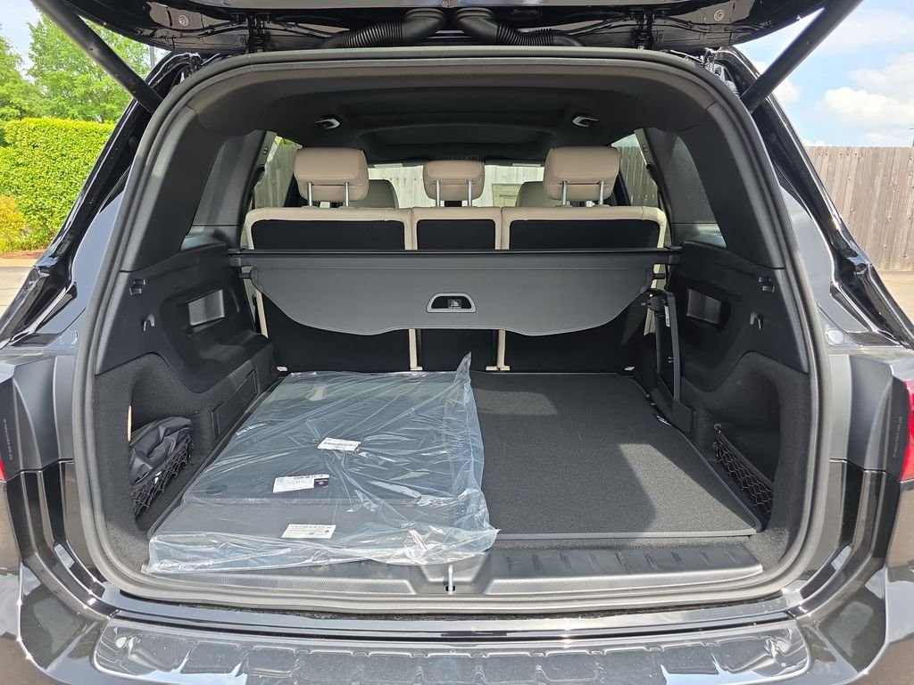 New 2026 Black Mercedes-Benz GLB 250 image 14