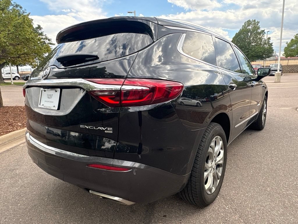 Used 2019 Includes Spectra Gray lower exterior accent color.) Buick Avenir image 5