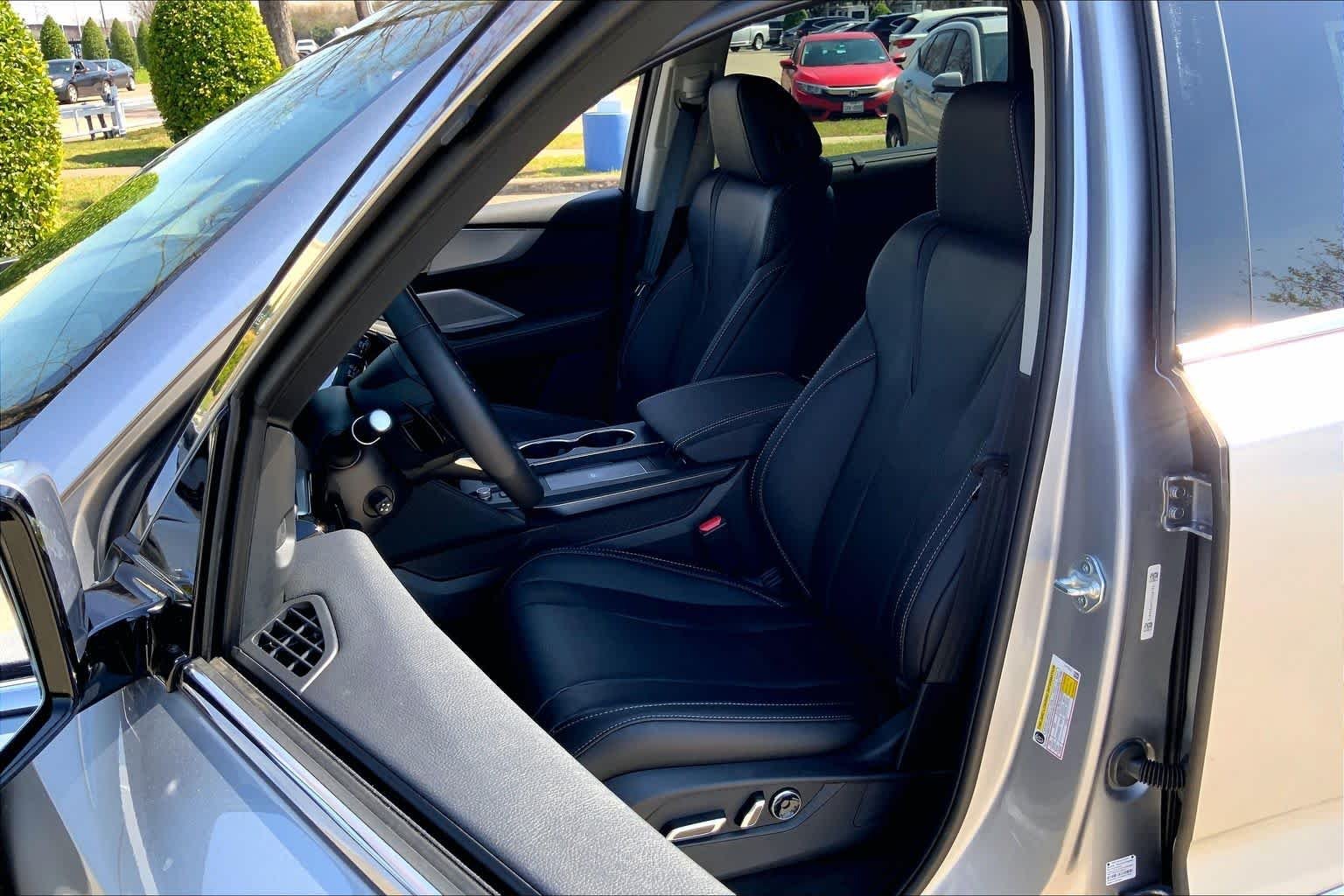 New 2026 Solar Silver Metallic Acura w/Technology Package image 9