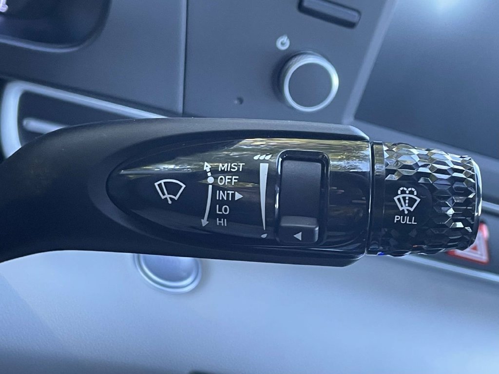 New 2026 White Hyundai SEL Sport Plus image 23