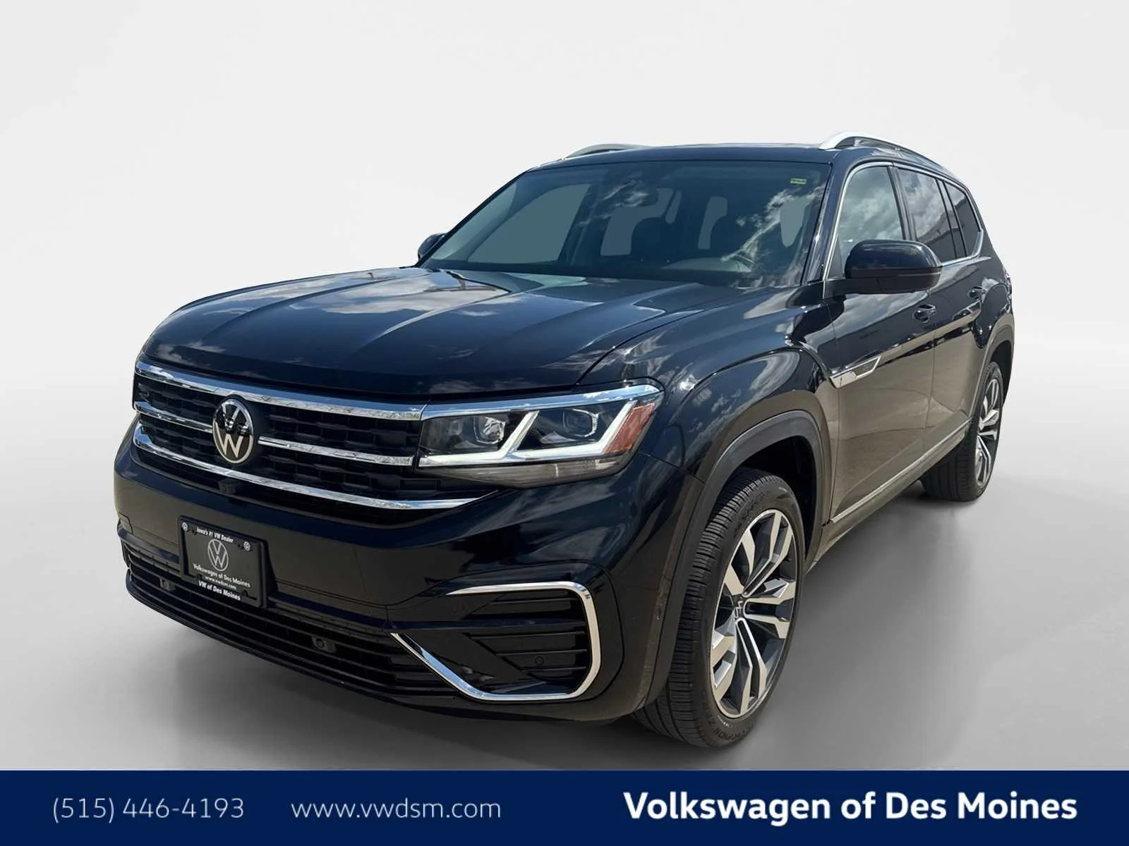 2023 Volkswagen Atlas 3.6L SEL Premium R-Line 4MOTION's photo