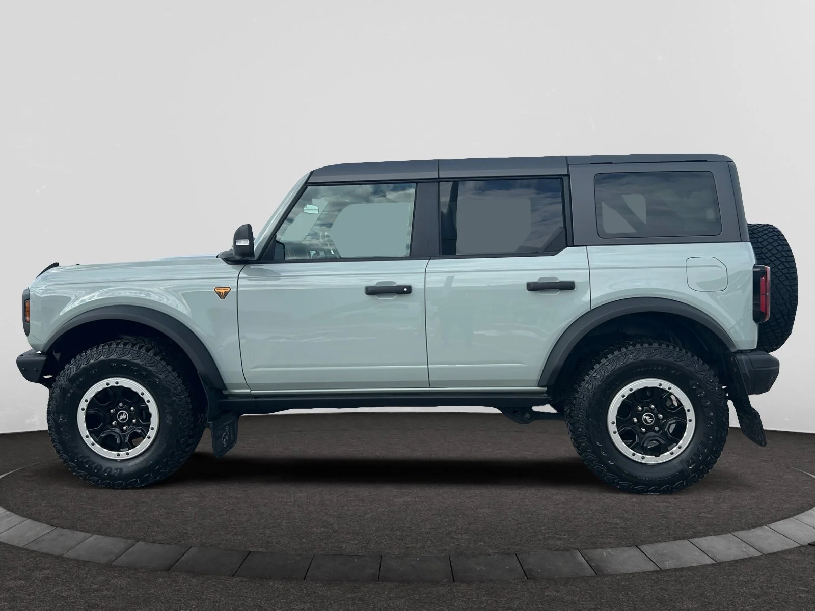 Used 2024 Gray Ford BADLANDS image 2