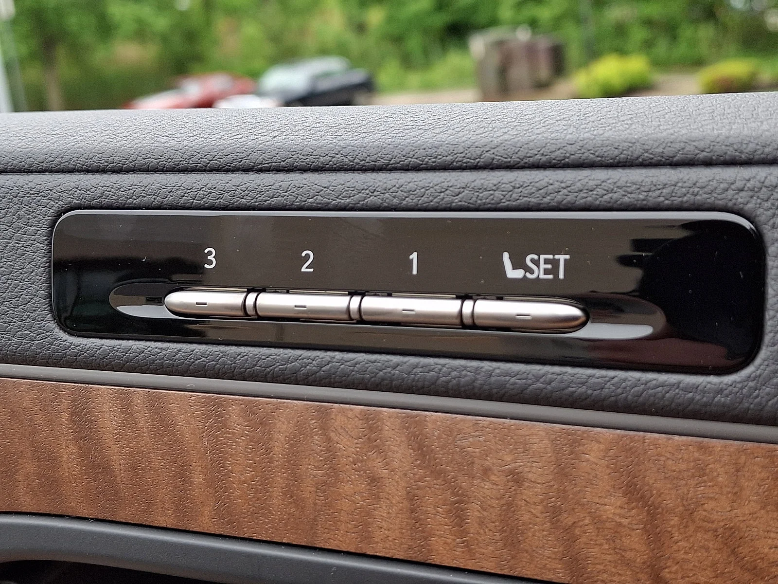 2026 Lexus LX 700h Luxury - Photo 16