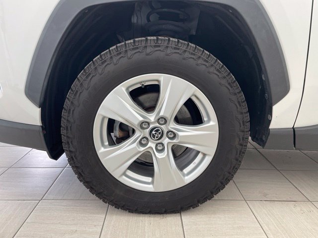 2019 Toyota RAV4 XLE - Photo 15