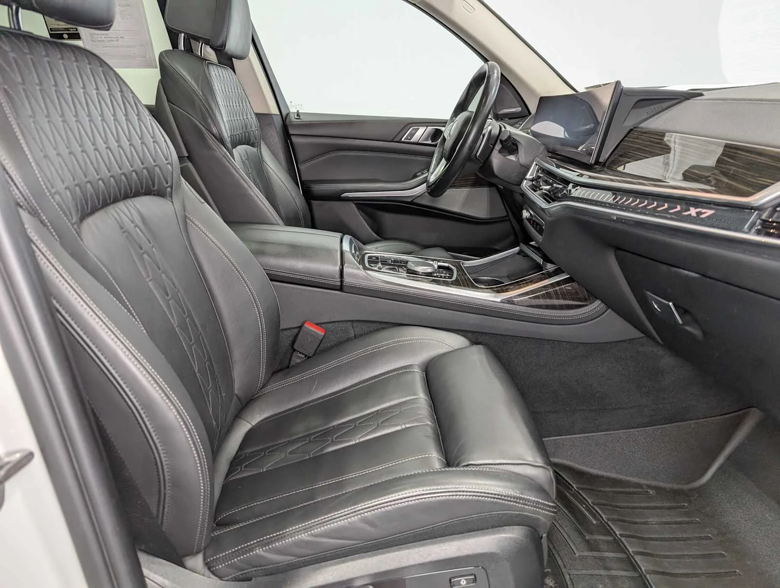 Used 2023 Alpine White BMW xDrive40i image 46