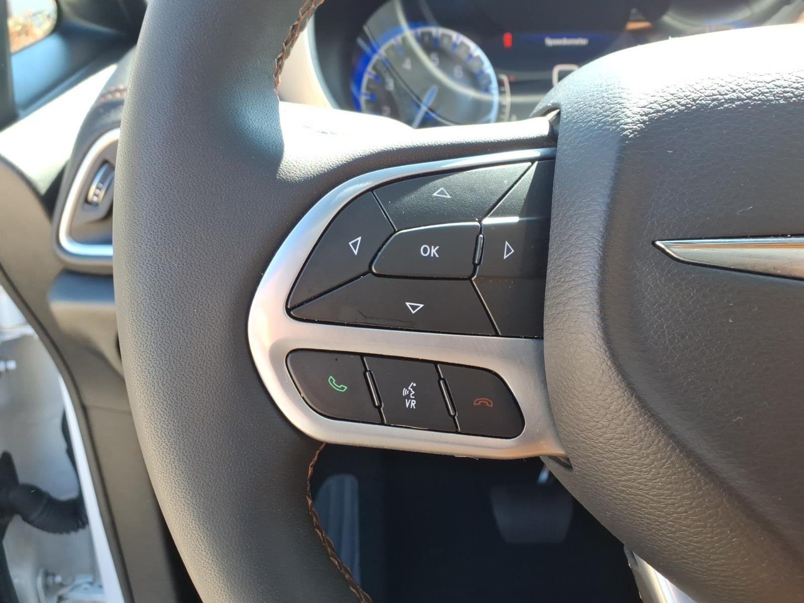 2024 Chrysler Pacifica Pinnacle - Photo 19