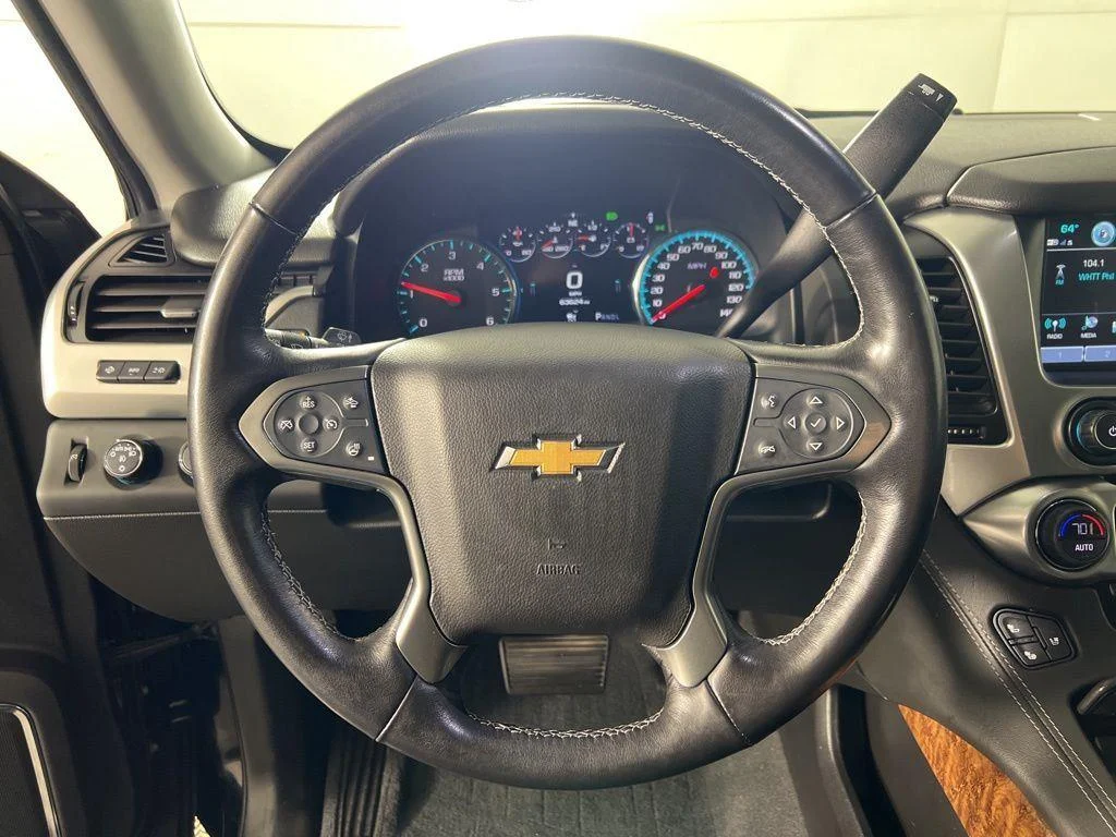 Used 2020 Black Chevrolet Premier image 21
