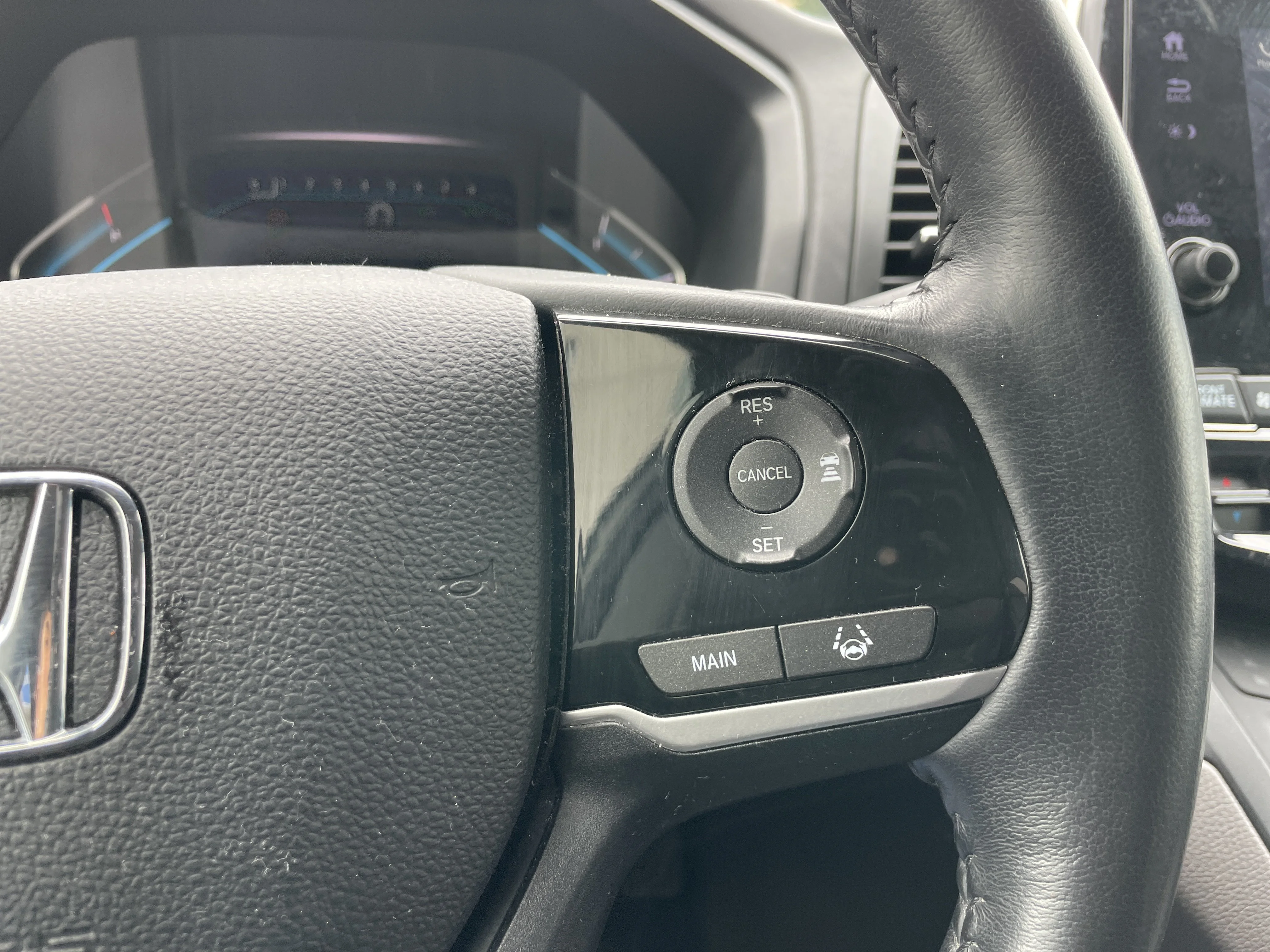 Certified Used 2018 Meteor Honda EX-L image 28