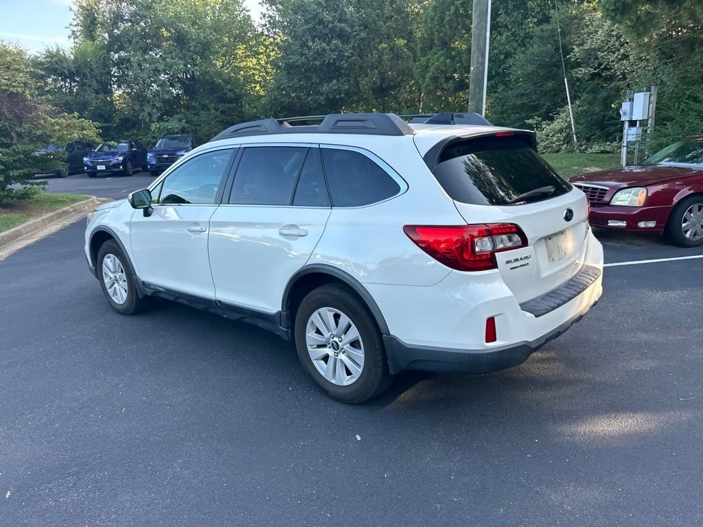 Used 2016 White Subaru 2.5i Premium image 6