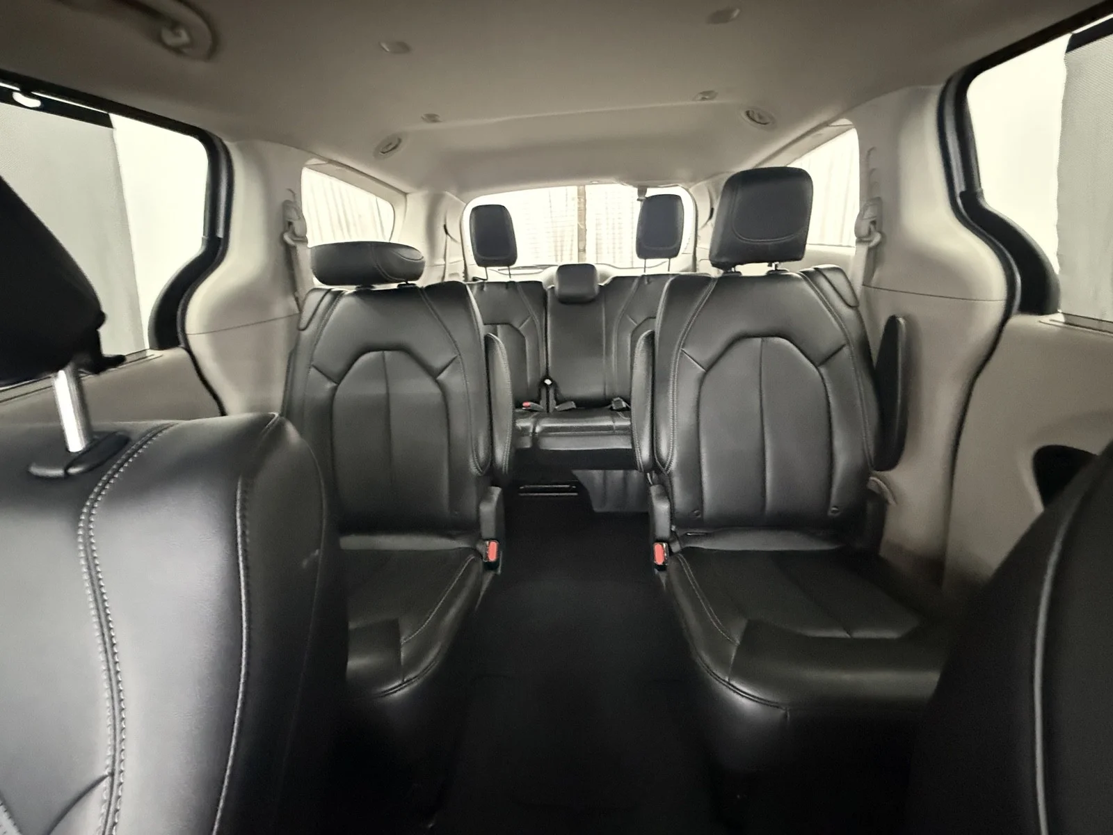 Used 2024 SILVER Chrysler Touring L image 11