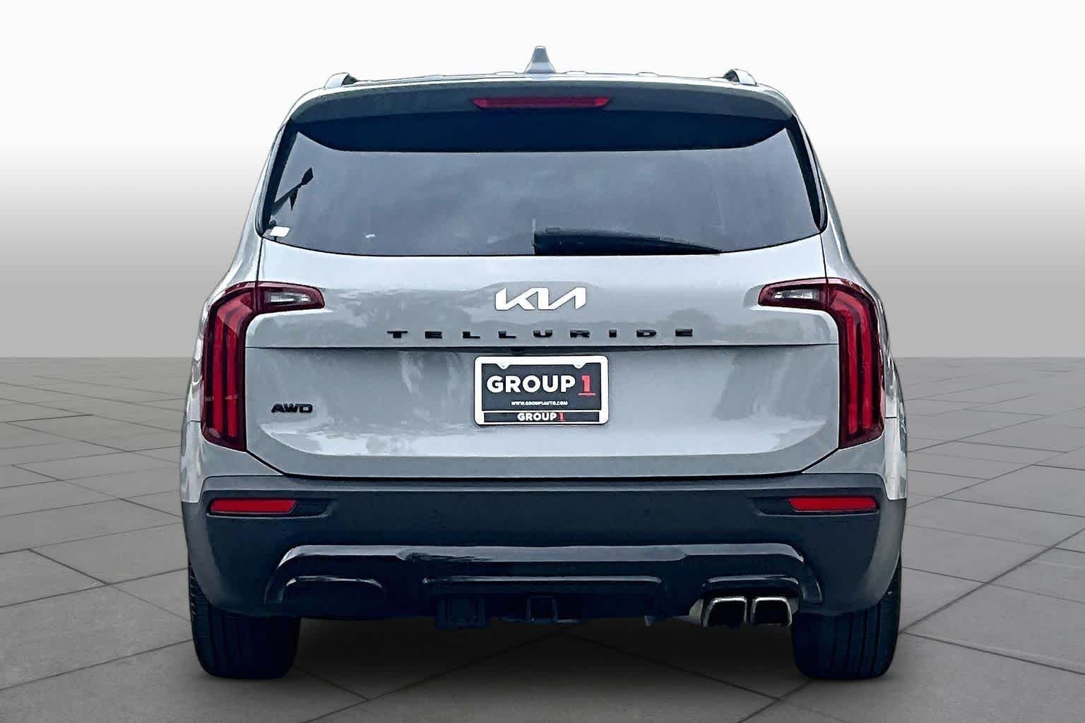 Used 2022 Wolf Gray Kia SX image 5