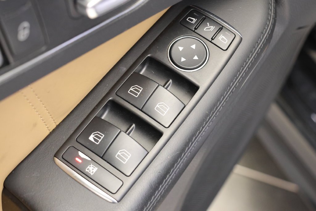 Used 2015 Steel Gray Metallic Mercedes-Benz E 63 AMG® image 33