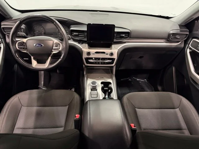 Used 2022 Gray Ford XLT image 32