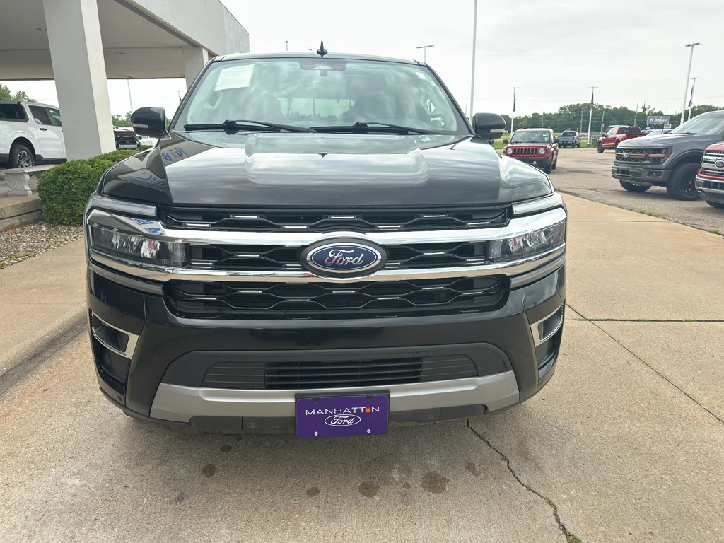 Used 2024 Agate Black Metallic Ford Limited image 40